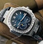 (PF Factory) Patek Philippe Nautilus Moonphase 5722 V2 Gradient Blue Dial Watch